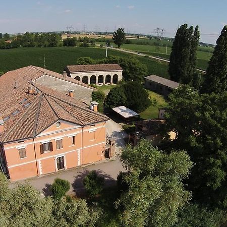 בית הארחה Ostiglia 	Agriturismo Corte Ponte Dei Tedeschi מראה חיצוני תמונה