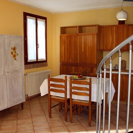 בית הארחה Ostiglia 	Agriturismo Corte Ponte Dei Tedeschi חדר תמונה